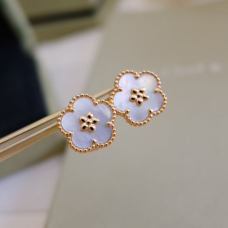 VCA LUCKY PINK GOLD WHITE MOP EARRINGS