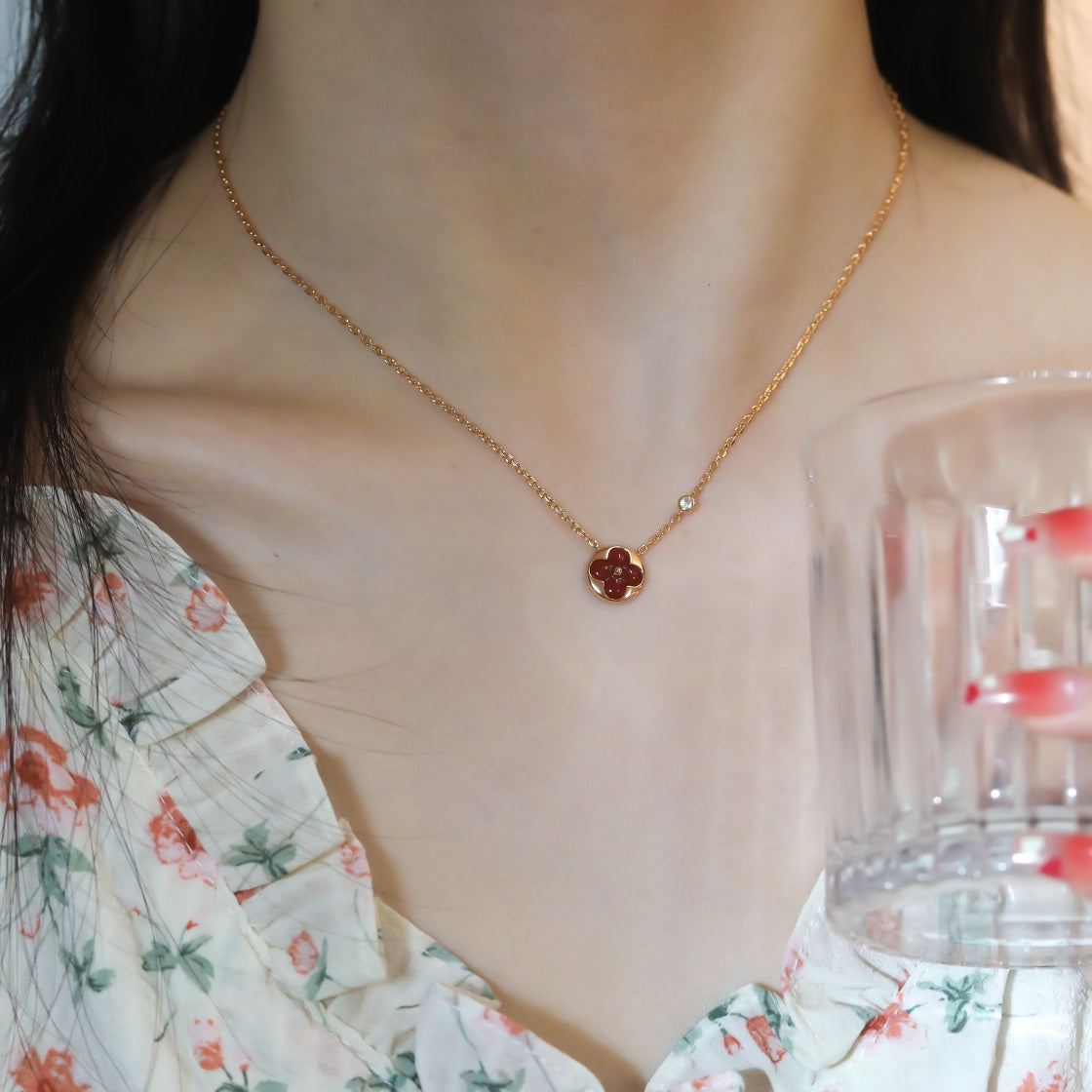 LOUIS VUITTON SUN PEDANT PINK GOLD 1 DIAMOND NECKLACE