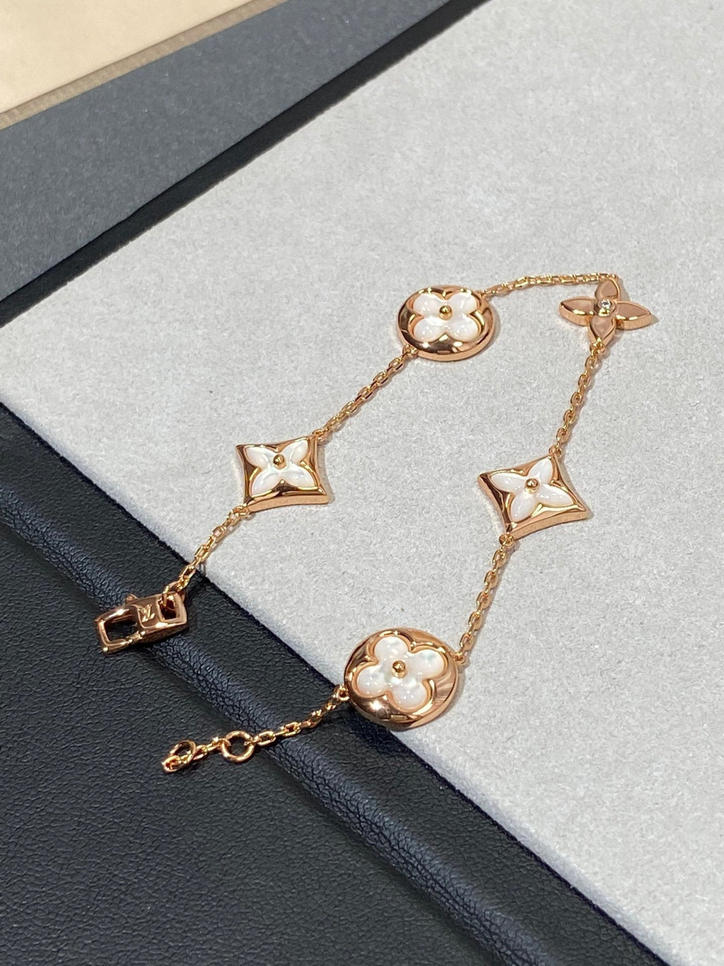 LOUIS VUITTON STAR AND SUN 5 MOTIF MOP PINK GOLD BRACELET