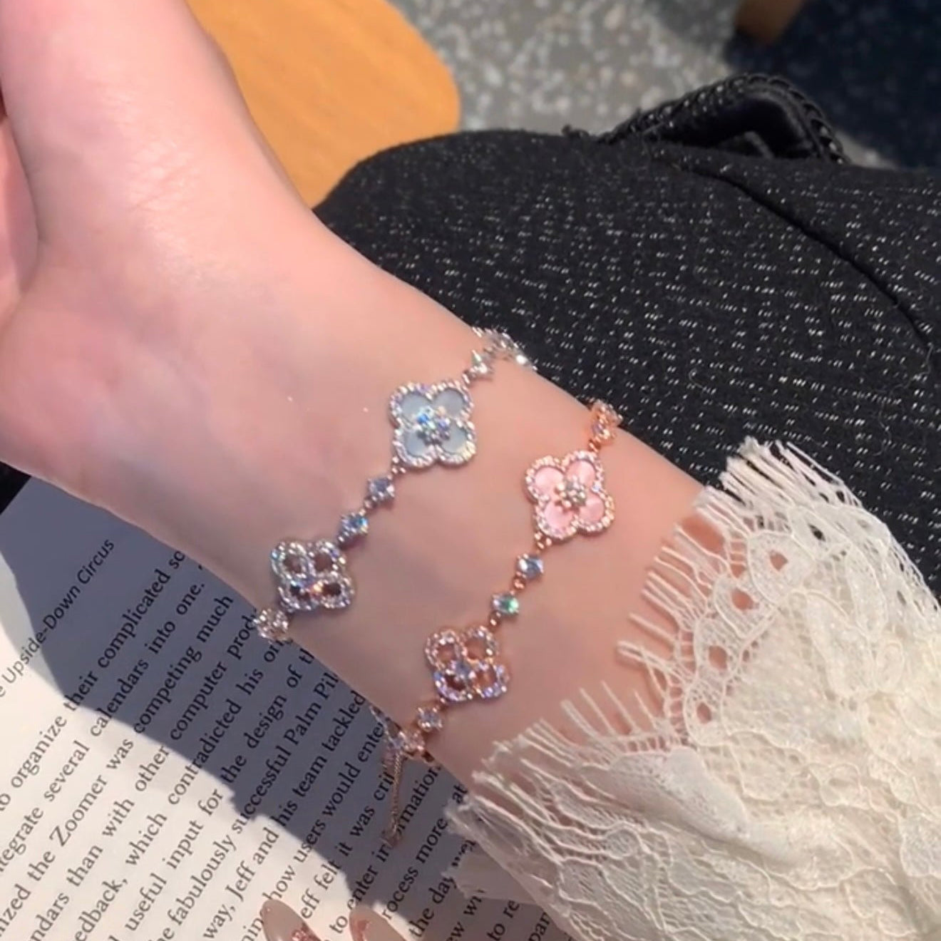 VCA CLOVER 5 MOTIF PINK BLUE RED WHITE BRACELET